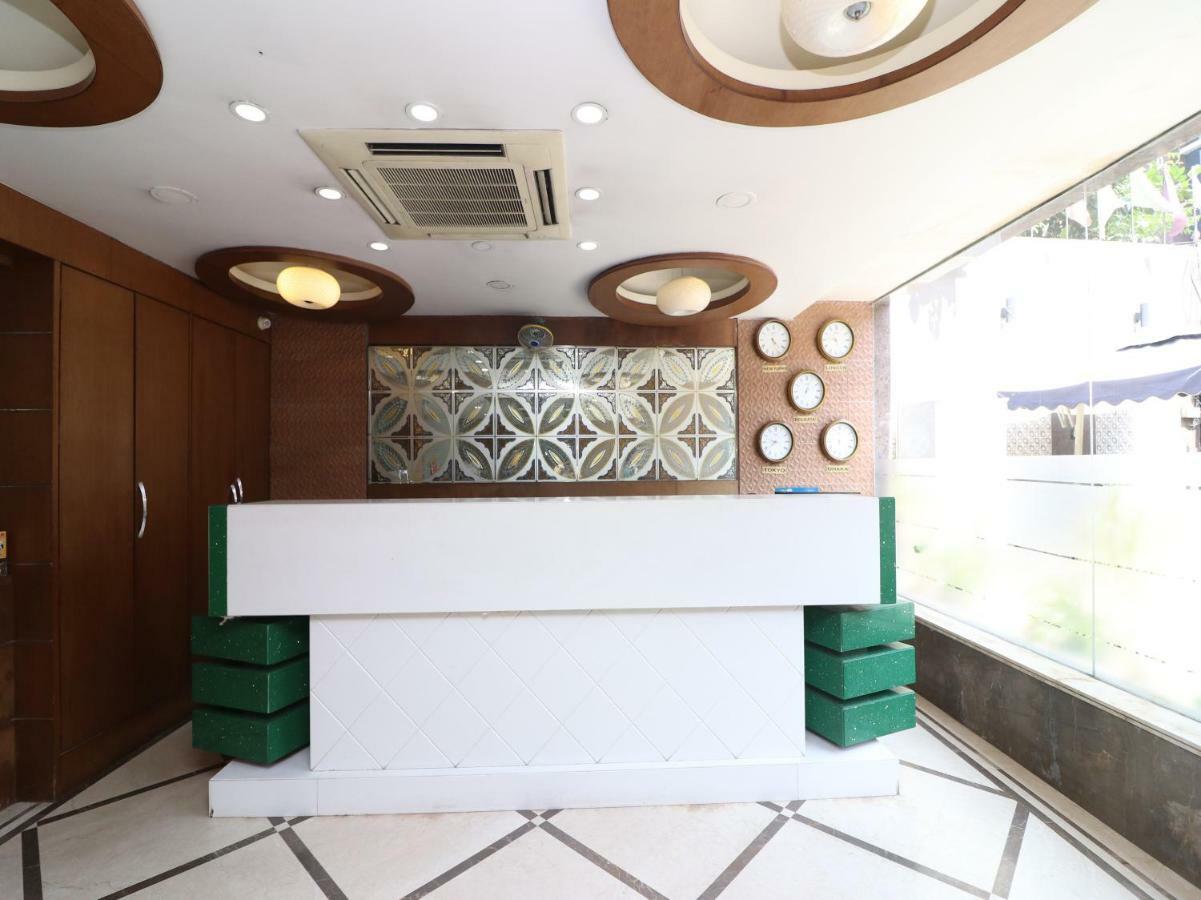 Hotel Emerald Calcutta  Esterno foto