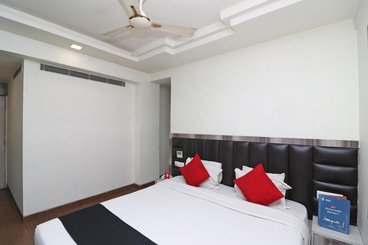 Hotel Emerald Calcutta  Esterno foto
